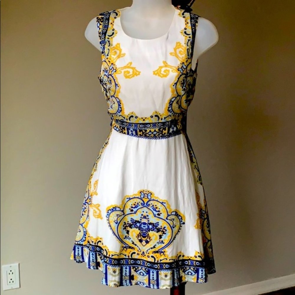 NWOT Stunning Baroque Print Dress